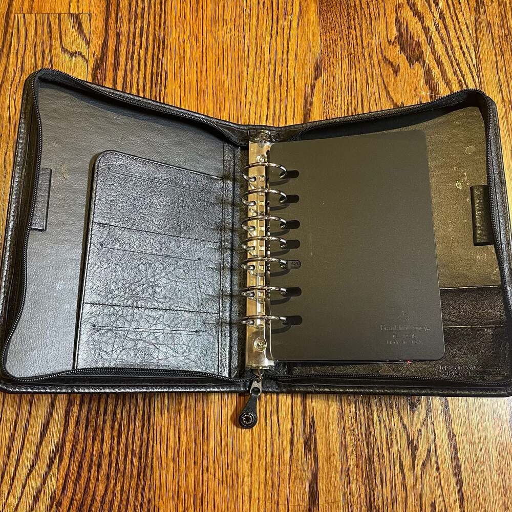 Franklin Covey Top Grain Cowhide Leather 7-Ring Zipper Planner Organizer